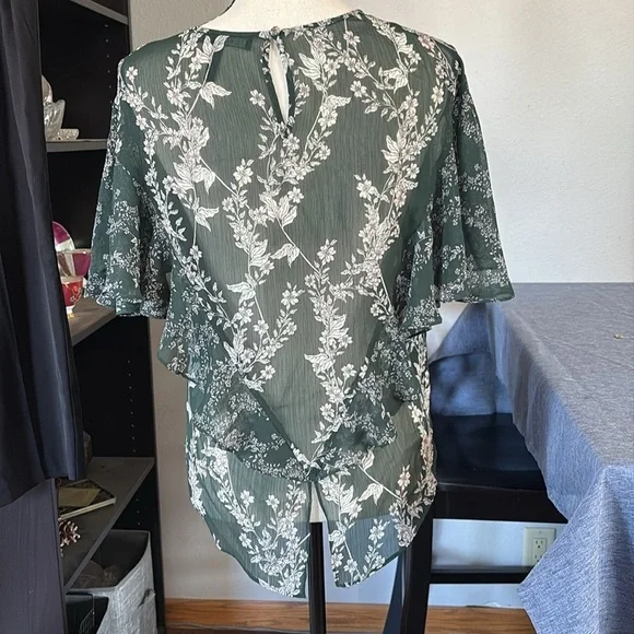 BCBG Maxazria Women’s Size S Sheer Green/White Coverall - Picture 2 of 6